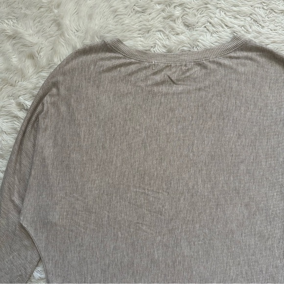 Joah Brown Top Vital Long Sleeve Ribbed Neutral Sz One Size - Picture 6 of 13